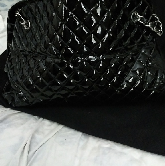 Chanel Mademoiselle Bowling Black Patent XL - Picture 4 of 4